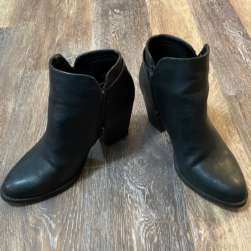 express black booties